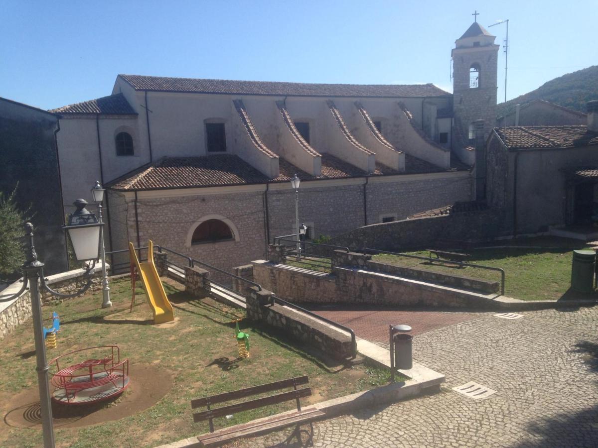 Valle Fiorita Castro dei Volsci エクステリア 写真