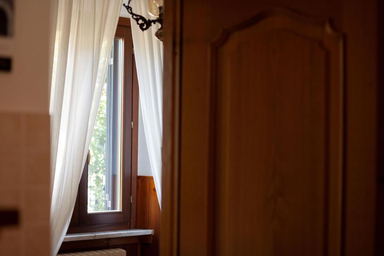 Valle Fiorita Castro dei Volsci エクステリア 写真